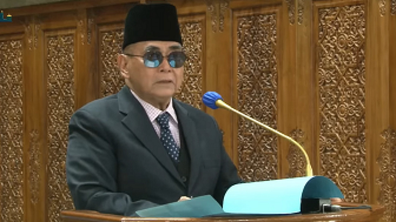 Teolog Ini Justru Bela Sosok Dedengkot Panji Gumilang dan Al Zaytun Soal Santri Nyanyi Havenu Shalom Aleichem, Faktanya...
            - galeri foto