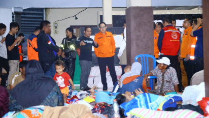 Gerak Cepat Tangani Bencana Banjir Lahar Dingin di Lumajang, Gubernur Khofifah Salurkan Bantuan, Kirim TRC dan Tagana