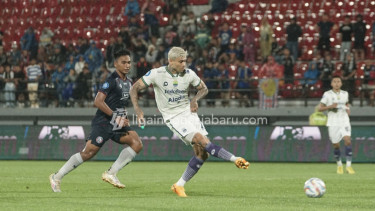 Wasit Arema FC Kontra Persib Bandung Dianggap Tidak Adil Soal Penalti, Bos Persib Tegaskan Ini