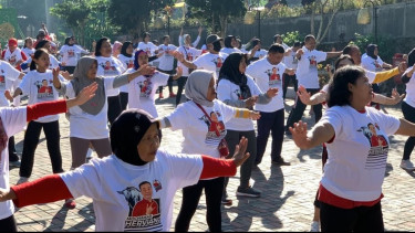 Rangkul Pola Hidup Sehat: Relawan Sedulur Saklawase Adakan Olahraga Bersama