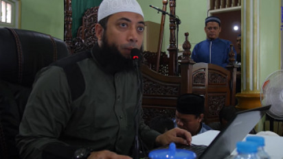 Hukum Kredit Rumah KPR di Bank Syariah, Yakin Bebas Riba? Ustaz Khalid Basalamah Tegaskan Hukumnya...