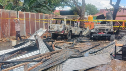 Bengkel Mobil di Kendari Dilalap Si Jago Merah, 2 Kendaraan Ikut Terbakar