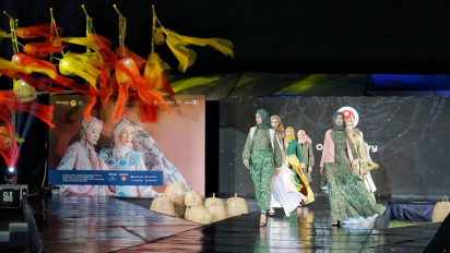 Derta Rohidin: Tampil pada Ajang LIMOFF 2023, Kain Besurek Bengkulu Semakin Dikenal Dunia