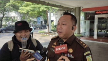 Maqdir Ismail Minta Penundaan Klarifikasi Rp27 M, Kejagung Pastikan Pemanggilan Ulang