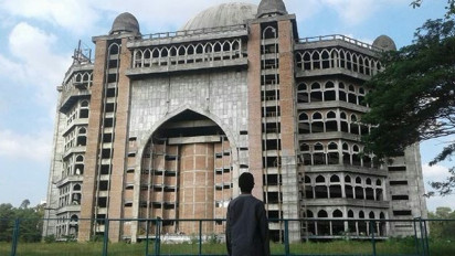 WOW! Ini Dia Menara Tertinggi ke-3 di Dunia yang Didesain oleh Panji Gumilang