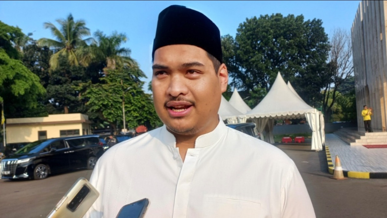 Jokowi Tentang Pemeriksaan Menpora Dito Ariotedjo oleh Kejagung: Kita Hormati Proses Hukum
            - galeri foto