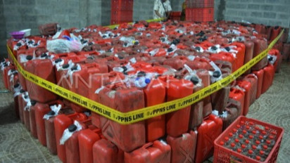 Gerebek Pabrik Jamu Ilegal, Bareskrim Polri Sita Ratusan Ribu Liter Siap Edar Terbuat dari Bahan Berbahaya