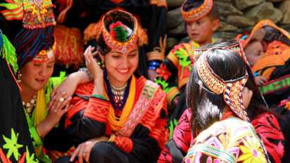 Tradisi Sebelum Malam Pertama dengan Pasangan, Pria di Suku Kalash Akan Diasingkan Bersama Kambing