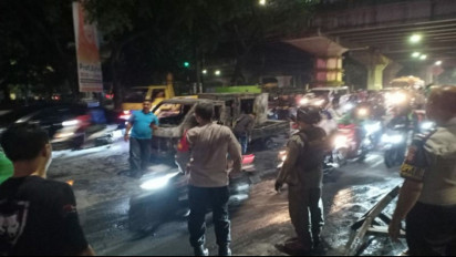 Polisi Pastikan Tidak Ada Korban Jiwa dalam Peristiwa Kebakaran Mobil di Jalan Tanjung Barat Jagakarsa