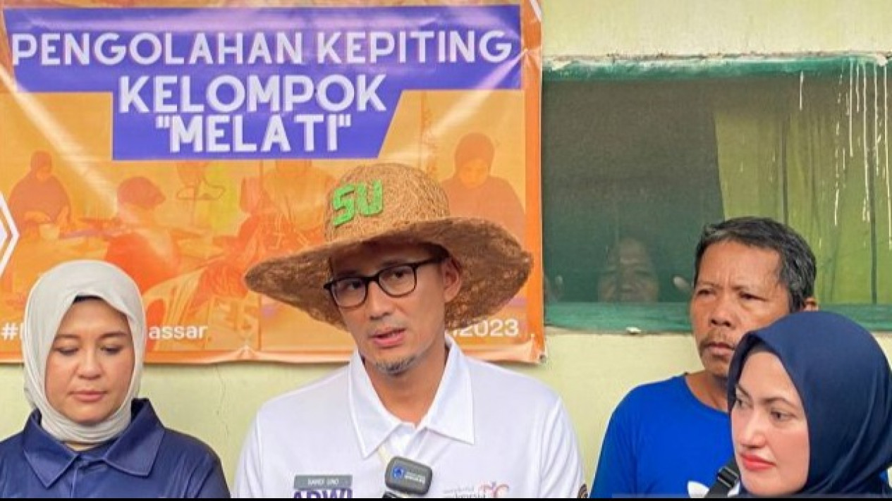 Sudah Pernah Menjadi Cawapres, Sandi Mengaku Tak Mau Berandai Andai: Semua Terserah Ketua Partai
            - galeri foto