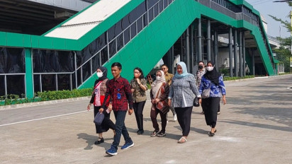 Tamu Undangan Antusias Ikuti Uji Coba Perdana LRT Bekasi