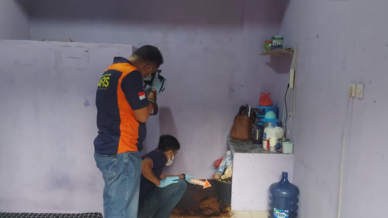 Polisi Tangkap Tersangka Pembunuh Wanita Hamil di Cengkareng Saat Hendak Kabur di Bandara Soetta
            - galeri foto