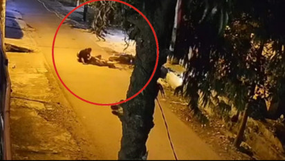 Beredar Rekamam CCTV Aksi Begal Sadis di Kecamatan Medan Denai, Korban Terjatuh dari Sepeda Motornya