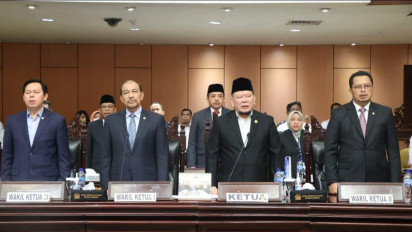 Dihadiri Raja-Raja Nusantara, Sidang Paripurna DPD RI Sepakati Penguatan Sistem Bernegara