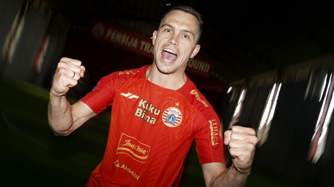 Persija Jakarta Perkenalkan Maciej Gajos Sebagai Pemain Asing Baru, Mantan Rekan Satu Tim Egy Maulana Vikri
            - galeri foto