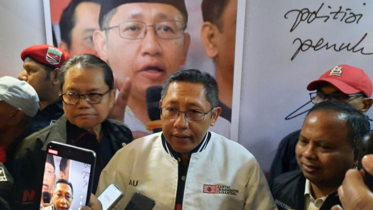 Anas Urbaningrum Optimis PKN Lolos ke Senayan
            - galeri foto