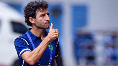 Gegara Masalah Pribadi, Luis Milla Putuskan Mundur dari Persib