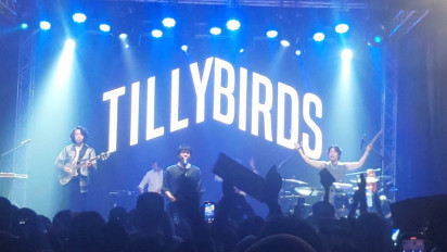 Tilly Birds Sukses Guncang Jakarta dengan 23 Lagu Andalan