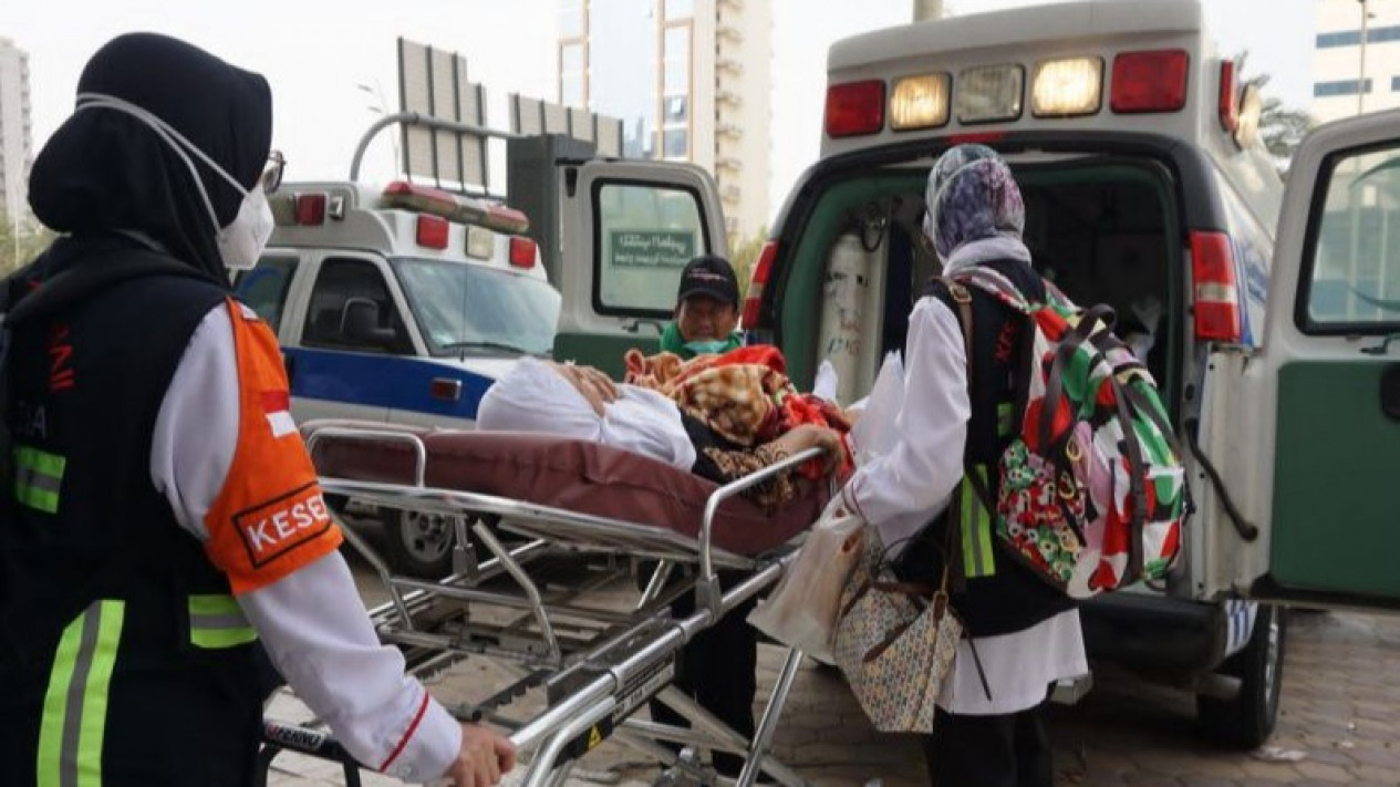 Kondisi Stabil 11 Jamaah Haji Sakit Dievakuasi dari Mekah ke Madinah
            - galeri foto