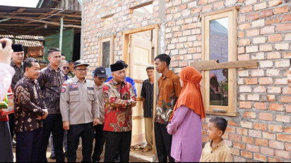 Pj Bupati Musi Banyuasin Bedah 9 Rumah Warga Tak Layak Huni