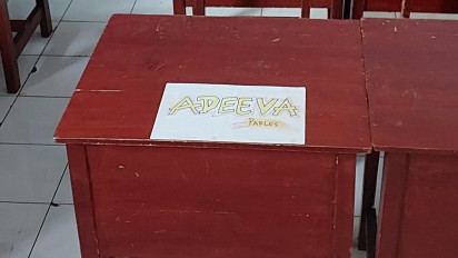 Demi Anak Duduk Deretan Paling Depan di Kelas, Orang Tua Siswa Datang Lebih Awal "Booking" Bangku dan Meja