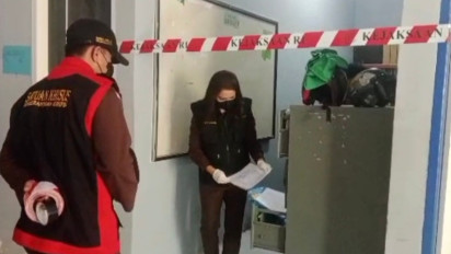 Kejari Segel Kantor Dishub Kolaka Utara, Sita Sejumlah  Dokumen