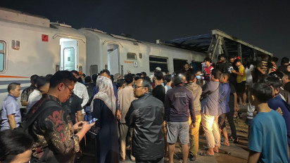 Update! Tabrakan Kereta Berantas dengan Truk Mogok di Madukoro Semarang, Penumpang Mulai Dievakuasi