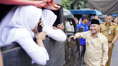 Mantap, Lintas Timur Macet Total, Pj Bupati Muba Turun Langsung Urai Kemacetan
