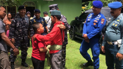Hanyut Hingga ke Perairan Malaysia, Tim Gabungan Jemput Nelayan Bintan dengan Kondisi Selamat