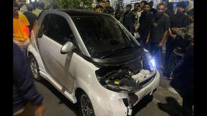 Kecelakaan Beruntun di Tlogomas Malang, Mobil Ambulans Tabrak Dua Mobil hingga Warung di Tepi Jalan