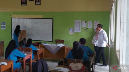 Presiden Janji Berikan Kendaraan Listrik ke SMKN 2 Bengkulu Tengah