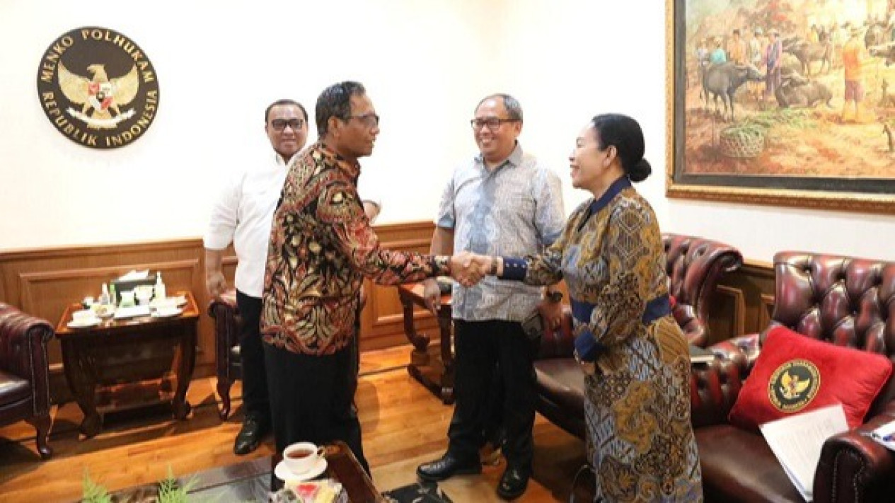 Temui Mahfud MD, Serikat Buruh ASEAN Beri Masukan Soal Perbaikan Kondisi Buruh Myanmar
            - galeri foto