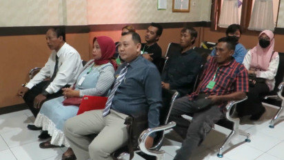 Masriah Didampingi Kuasa Hukum saat Hadapi Sidang Perdana Perdata Gugatan Rp1 Miliar