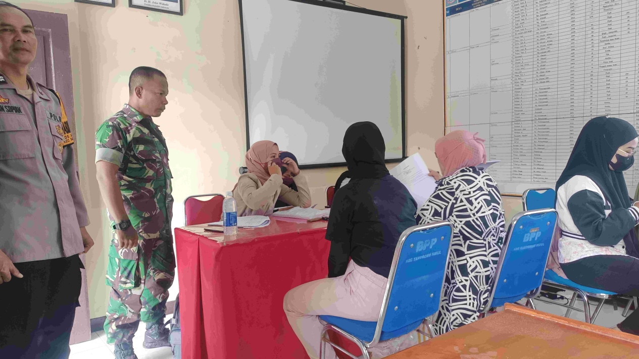 407 Warga Garut Terlilit Utang, Ada Pensiunan ASN Hingga Mahasiswa yang Jadi Korban
            - galeri foto