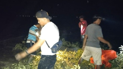 Penemuan Mayat Perempuan Membusuk di Pinggir Pantai Gegerkan Warga