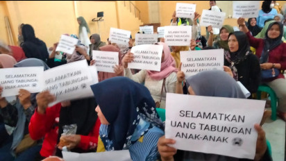 Uang Tabungan Siswa Ratusan Juta Raib, Ratusan Orang Tua Geruduk Sekolah di Tasikmalaya
