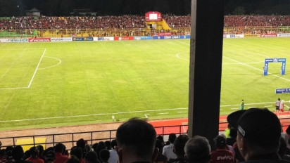 Ditengah Aksi Boikot, Suporter Tetap Padati Laga PSM Makassar VS Persib Bandung di Gelora BJ Habibie