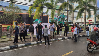 Tolak Kenaikan Pass Masuk Pelabuhan, HMI Tanjungpinang Gelar Aksi di Depan Pelabuhan SBP