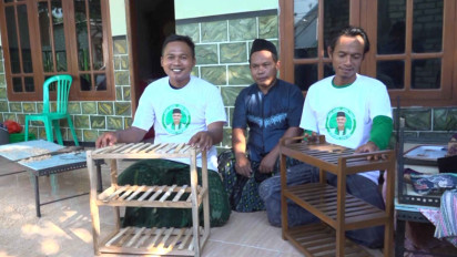 Kiai Muda Relawan Ganjar Gelar Pelatihan Pemanfaatan Limbah Kayu Jati di Tuban