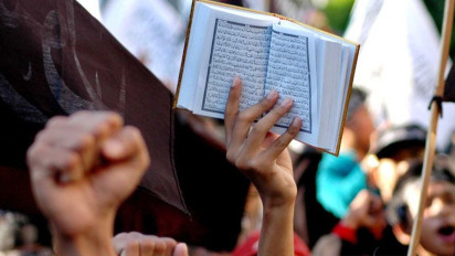 Denmark Kecam Pembakaran Salinan Al Quran: Tindakan Memalukan