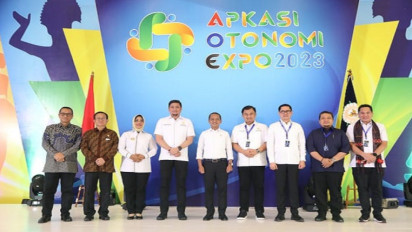 Tutup Apkasi Otonomi Expo 2023, Menteri Investasi Bahlil Puji Apkasi Dorong Terciptanya Kawasan Pertumbuhan Ekonomi Baru