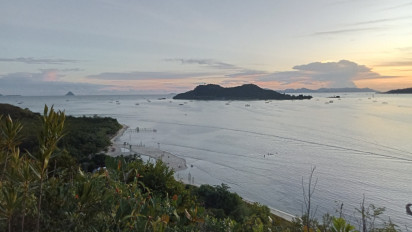 Pantai Pandaratan, Pantai Eksotis Dibalik Bukit Pondokbatu Tapteng