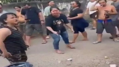 Emak-emak Gerebek Basecamp Narkoba di Eks Lokalisasi Payo Sigadung Jambi, Puluhan Orang Kocar-kacir