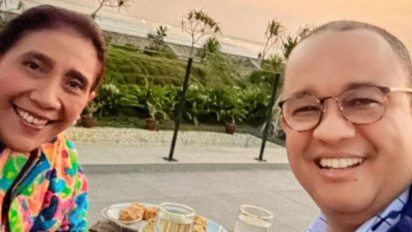 Anies Baswedan Ngobrol Bareng Susi Pudjisatuti, Netizen Ramai Komentar Cawapres