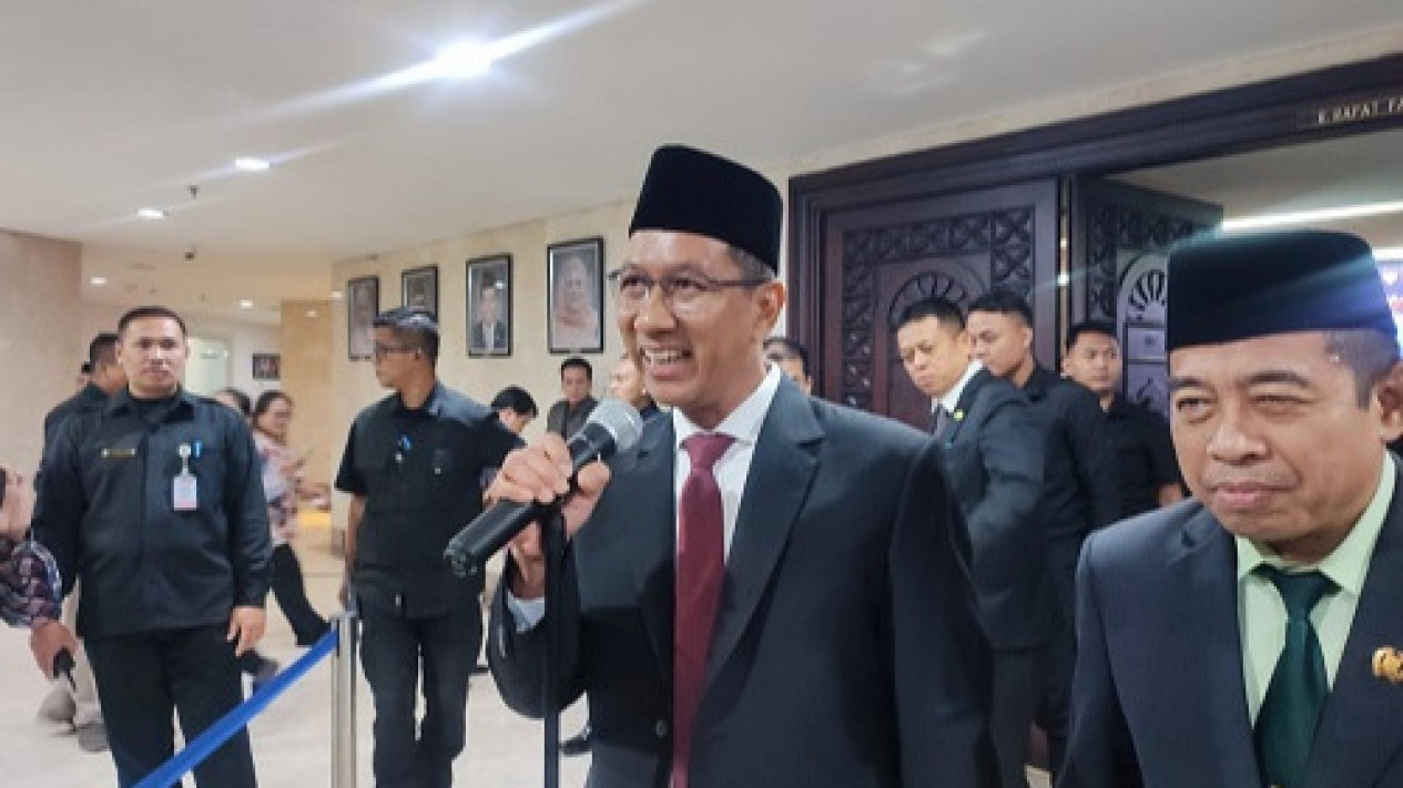 Lokasi Depo MRT Fase 2 Tak Ada Kejelasan, Heru Budi: Gubernur 2024 Aja yang Mikirin
            - galeri foto