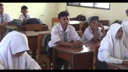 Siswa Baru Tak Dipaksa Beli Seragam di SMAN 4 Bangkalan, Ini Alasannya