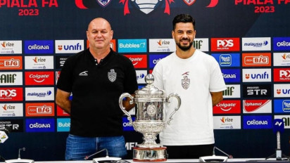 Persib Bandung Perkenalkan Pelatih Baru Asal Kroasia, Bojan Hodak