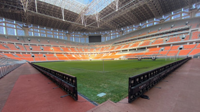 Lagi-Lagi JIS jadi Prioritas FIFA, Padahal Tak Cuma JIS akan Direnovasi Rumput Lapangannya
