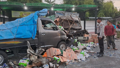 Laka Karambol Adu Moncong Bus, Truk dan Pick Up di Situbondo, 2 Orang Tewas