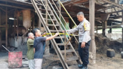 Polisi Olah TKP Pasca Karyawan PT Ensem Sawita Aceh Timur Meninggal Jatuh ke Penggilingan